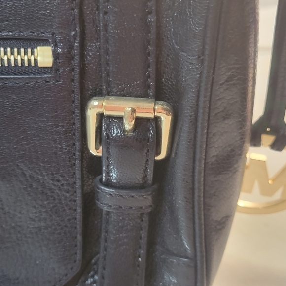 MICHAEL Michael Kors McGraw Medium Messenger Bag - Picture 7 of 12